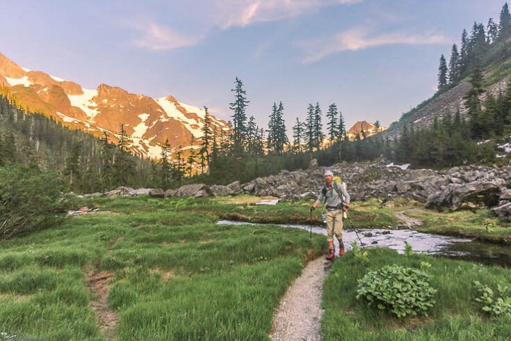 Day Hike Essentials: 10+ Items You Actually Need to Carry on the Trail